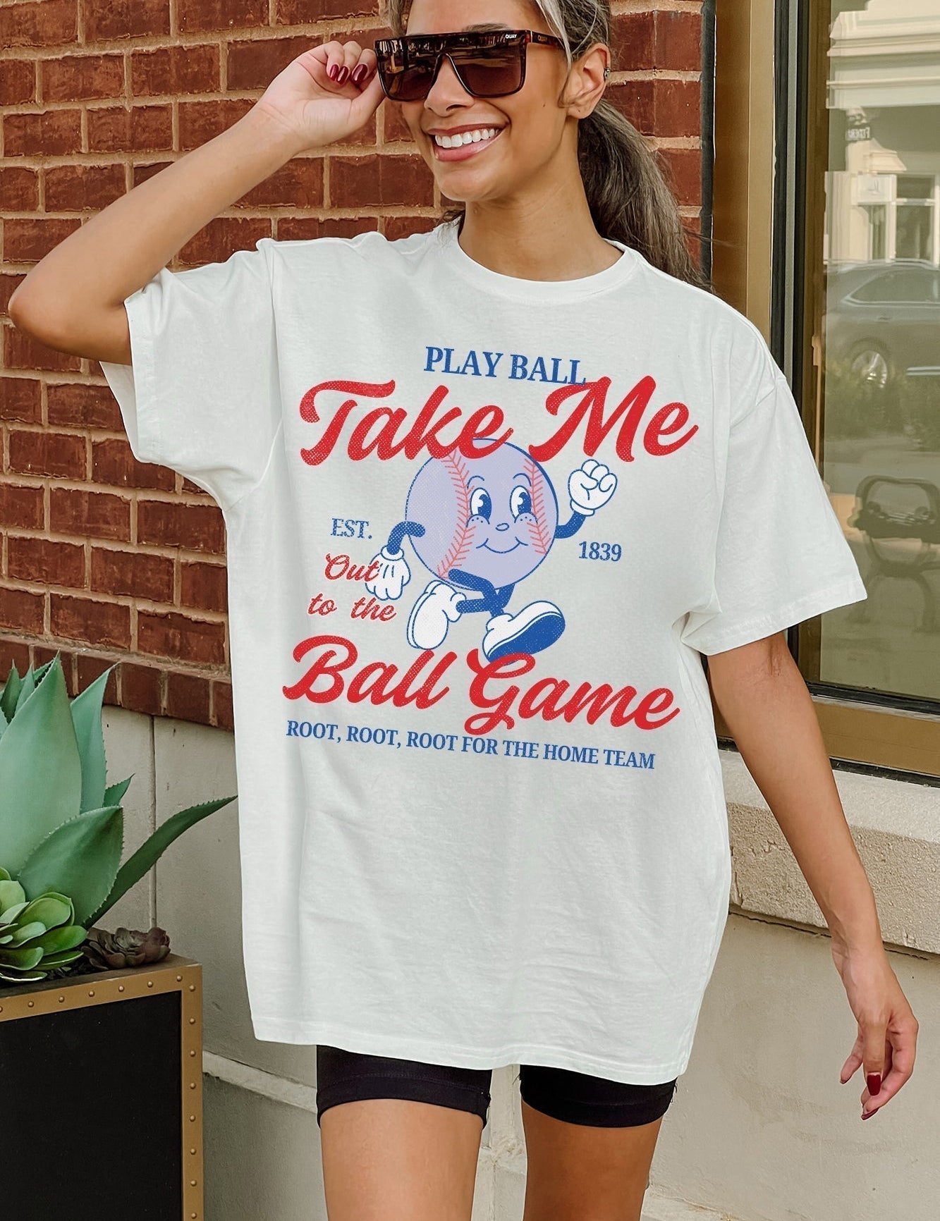 Springtime Style: Baseball Game Day Outfits for Women