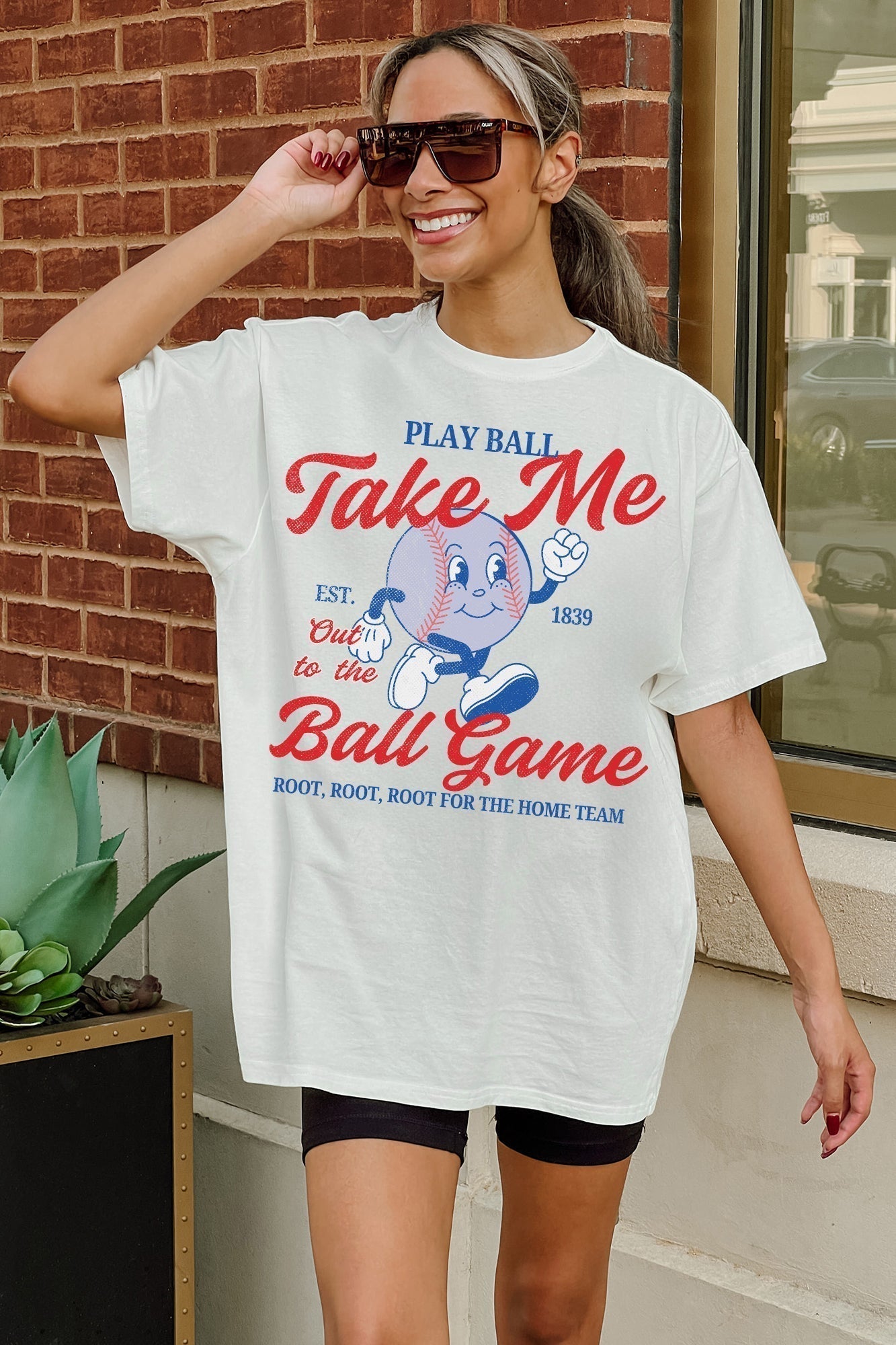 Springtime Style: Baseball Game Day Outfits for Women