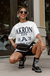 Ivory Akron Zips Unity Oversized Crewneck Tee - Crouching Pose Street Style | Gameday Couture - SOHO