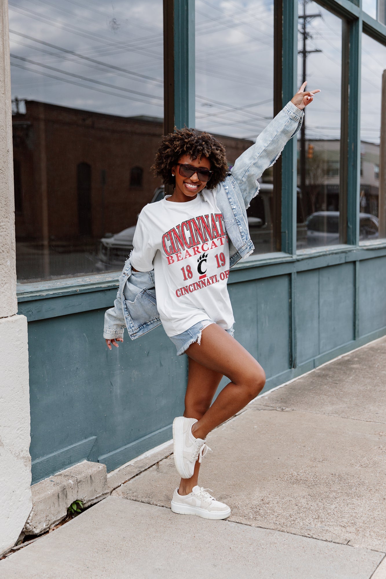 CINCINNATI BEARCATS UNITY OVERSIZED CREWNECK TEE - Game Day Spirit | Gameday Couture - SOHO