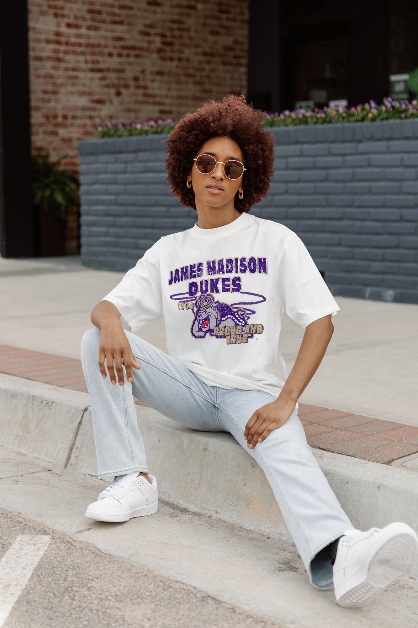 JAMES MADISON DUKES IN THE LEAD OVERSIZED CREWNECK TEE