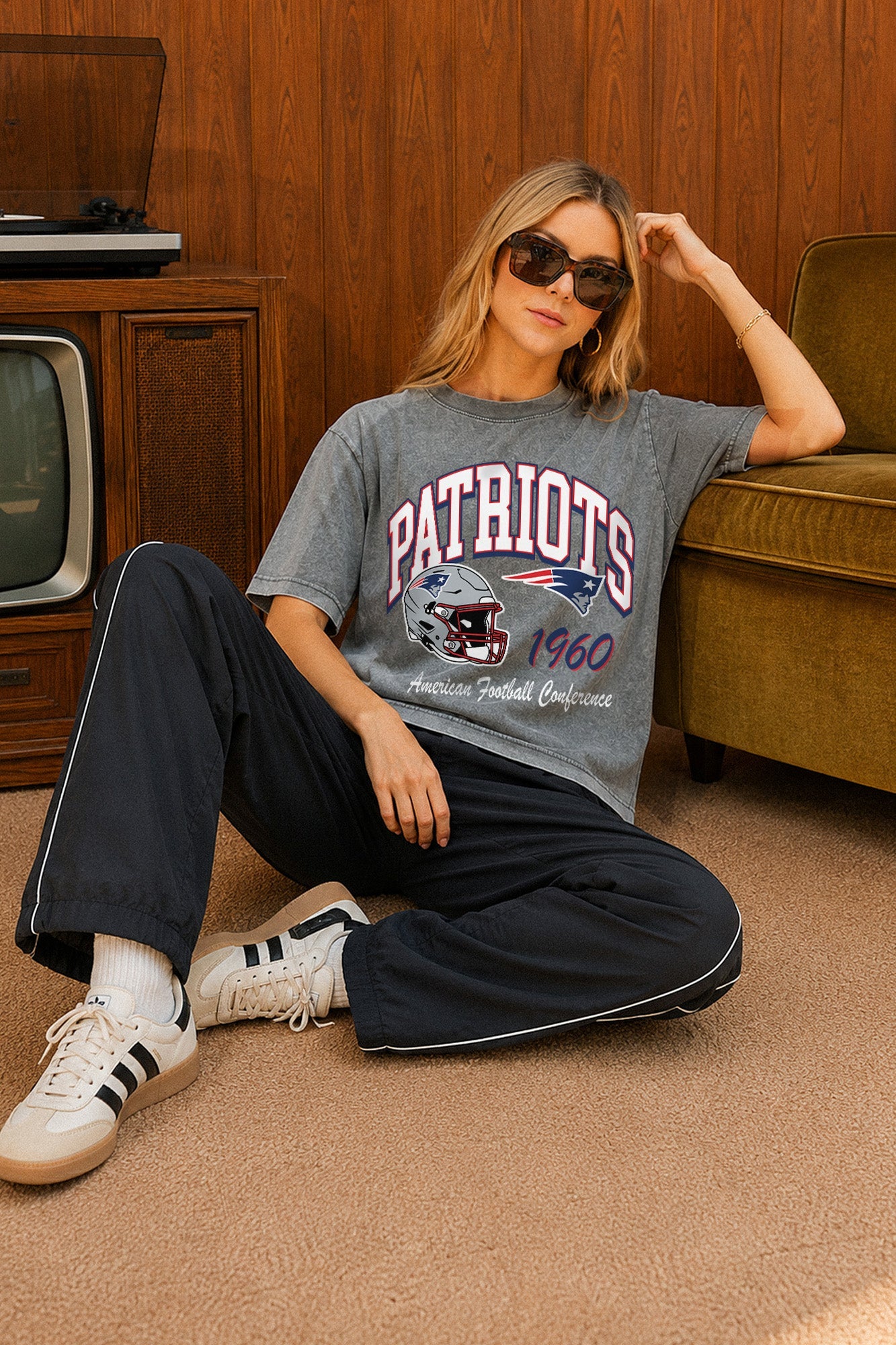 NEW ENGLAND PATRIOTS CLASSIC MOTION WASHED RELAXED FIT TEE