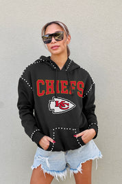 KANSAS CITY CHIEFS Catch the Vibe Studded Detail Fleece Front-Pocket Hoodie