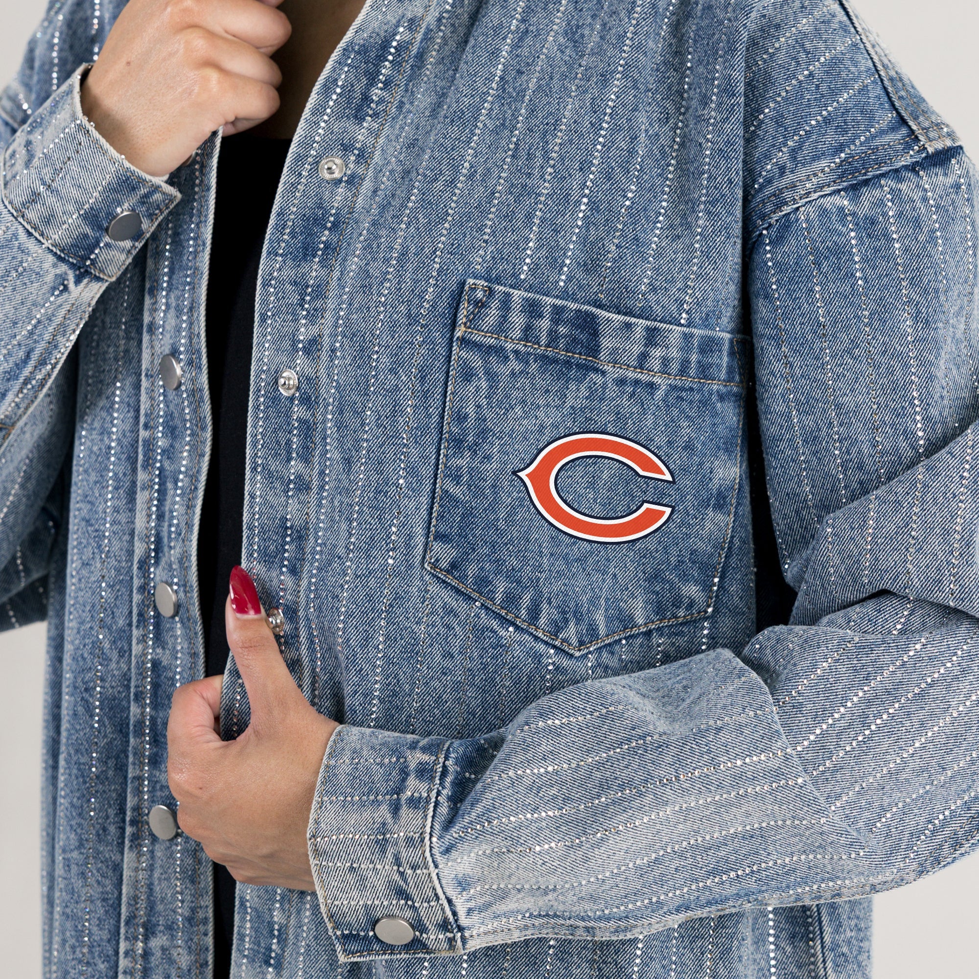 CHICAGO BEARS STYLES THE LIMIT MICRO-RHINESTONE DENIM OVERSHIRT