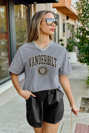 VANDERBILT COMMODORES ICONIC EDGE RHINESTONE TRIM V-NECK TEE