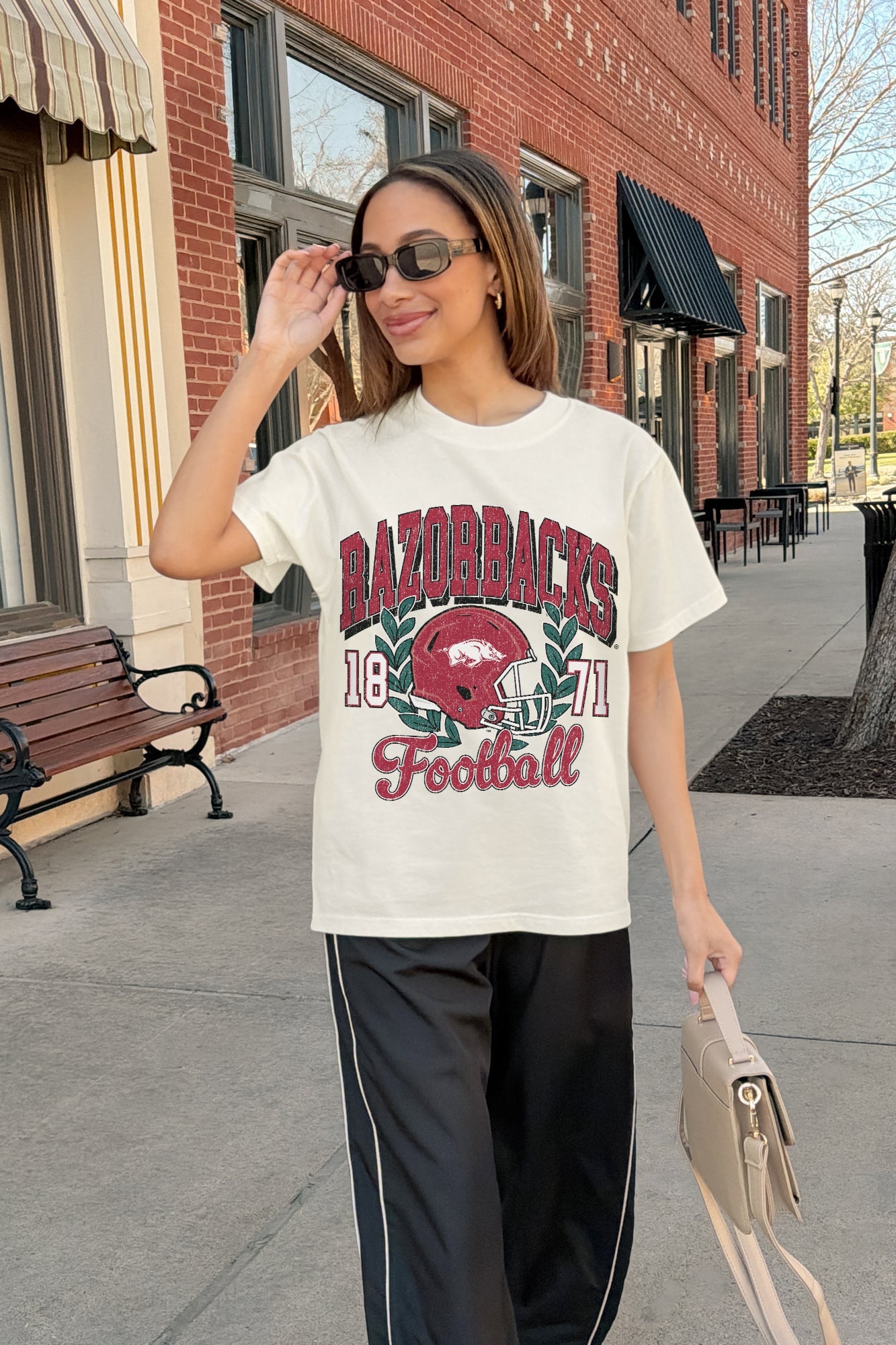 ARKANSAS RAZORBACKS RAISED ON VICTORY CLASSIC FIT COTTON BLEND CREWNECK TEE