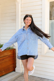 GEORGIA BULLDOGS OVERSIZED DENIM JACKET