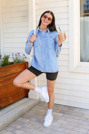 GEORGIA BULLDOGS OVERSIZED DENIM JACKET