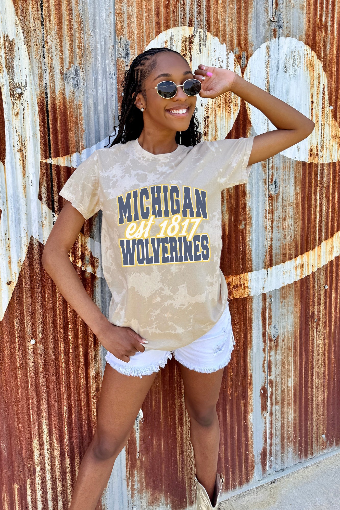 MICHIGAN WOLVERINES DEEP ROOTS BLEACH WASH TEE