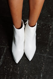 TO A POINT White Platform Bootie - Pointed Toe Close-Up Detail | Gameday Couture - SOHO