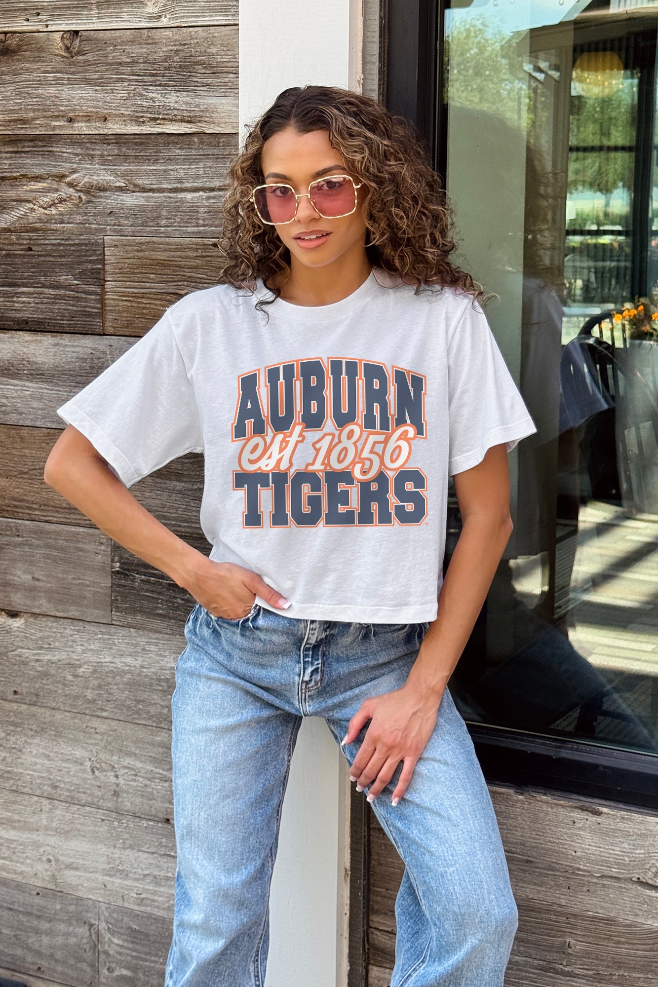 AUBURN TIGERS DEEP ROOTS BOXY FIT WOMEN'S CROPPED TEE