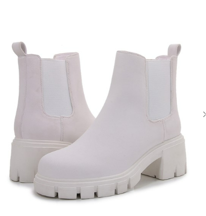 EASY GOING BLOCK HEEL CHELSEA BOOT
