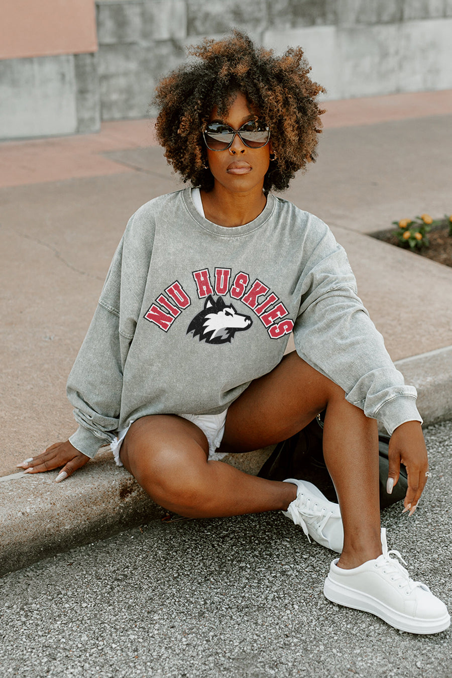 NORTHERN ILLINOIS HUSKIES Play The Game Faded Wash Pullover